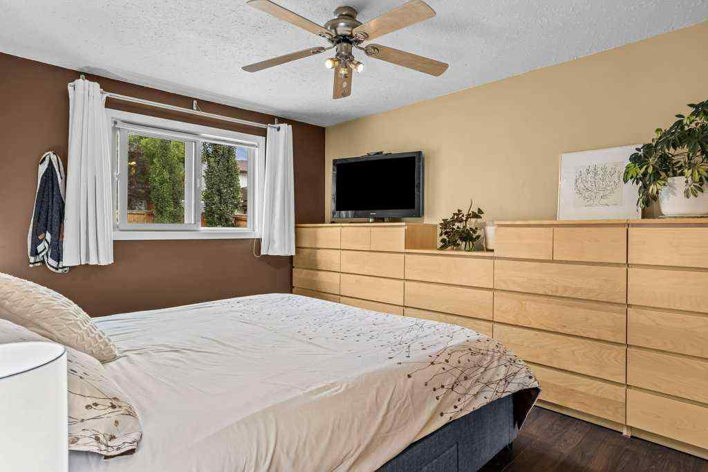 MLS® A2257934 - 319 Hoodoo Crescent  in Cougar Creek Canmore, Residential