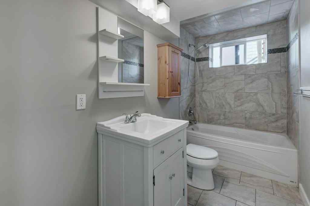 MLS® A2257935 - 112 Selkirk Drive SW in Southwood Calgary, Residential