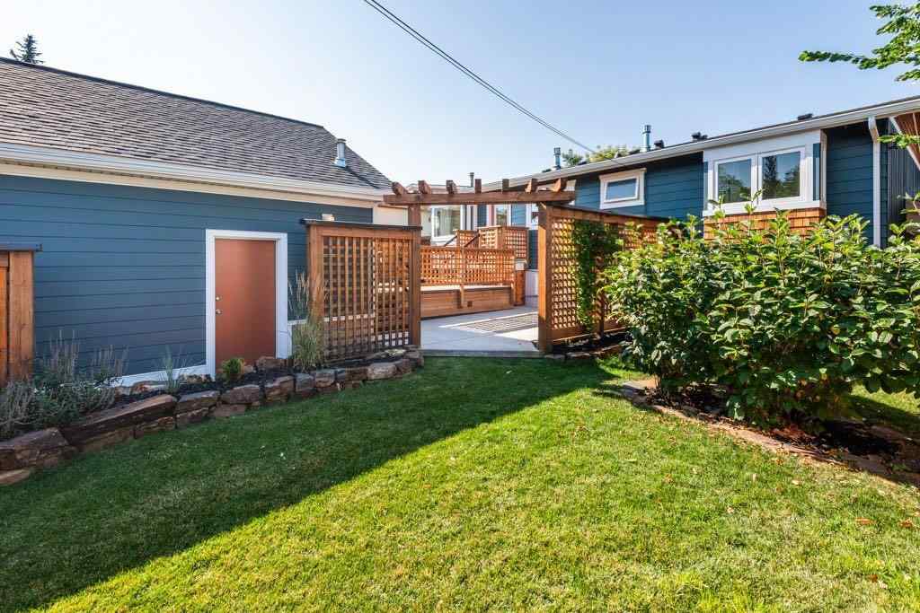 MLS® A2257935 - 112 Selkirk Drive SW in Southwood Calgary, Residential