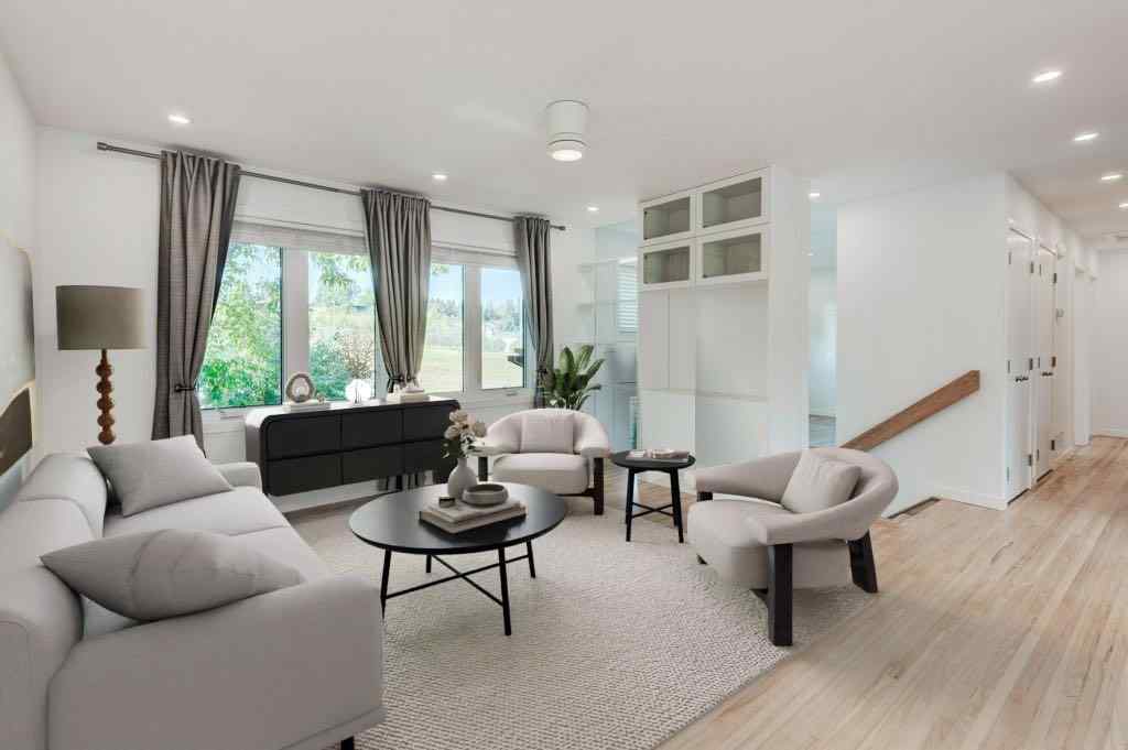 MLS® A2257935 - 112 Selkirk Drive SW in Southwood Calgary, Residential