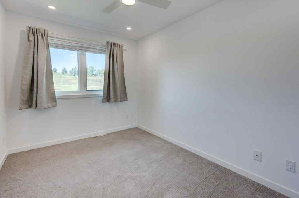 MLS® A2257935 - 112 Selkirk Drive SW in Southwood Calgary, Residential