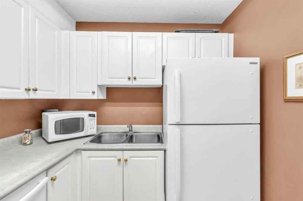 MLS® A2257936 - Unit #215 550 Prominence Rise SW in Patterson Calgary, Residential