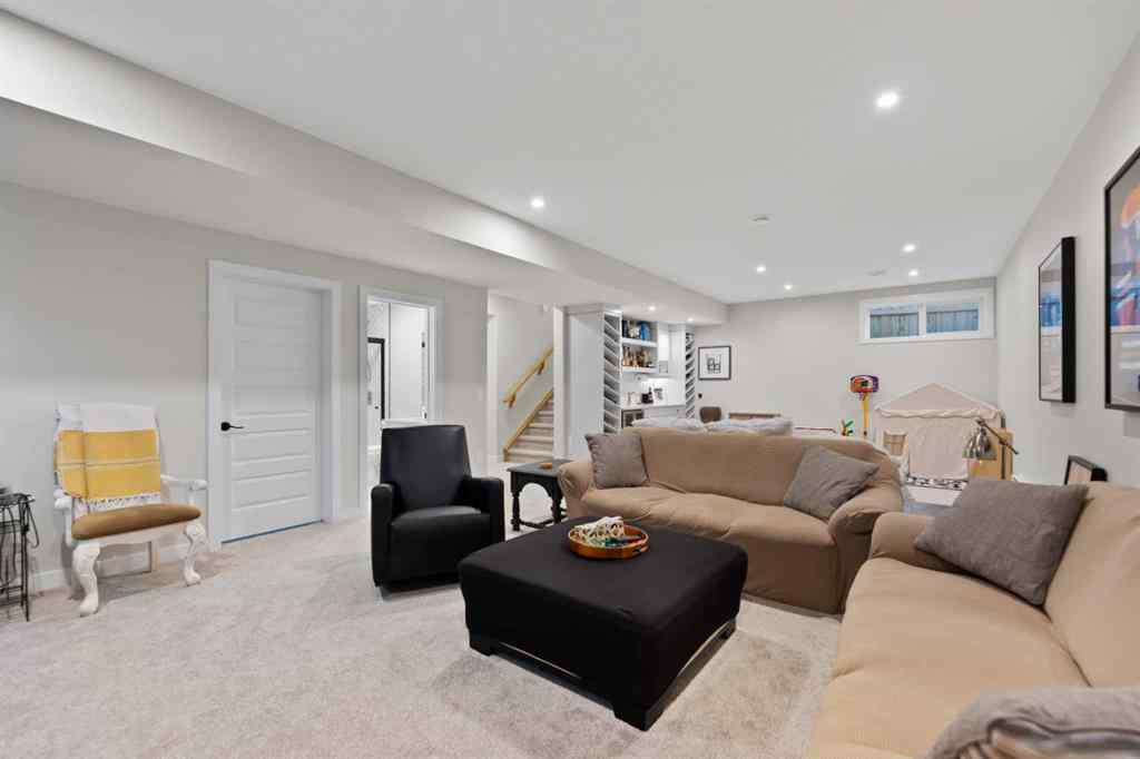 MLS® A2257937 - 224 South Shore View  in South Shores Chestermere, Residential