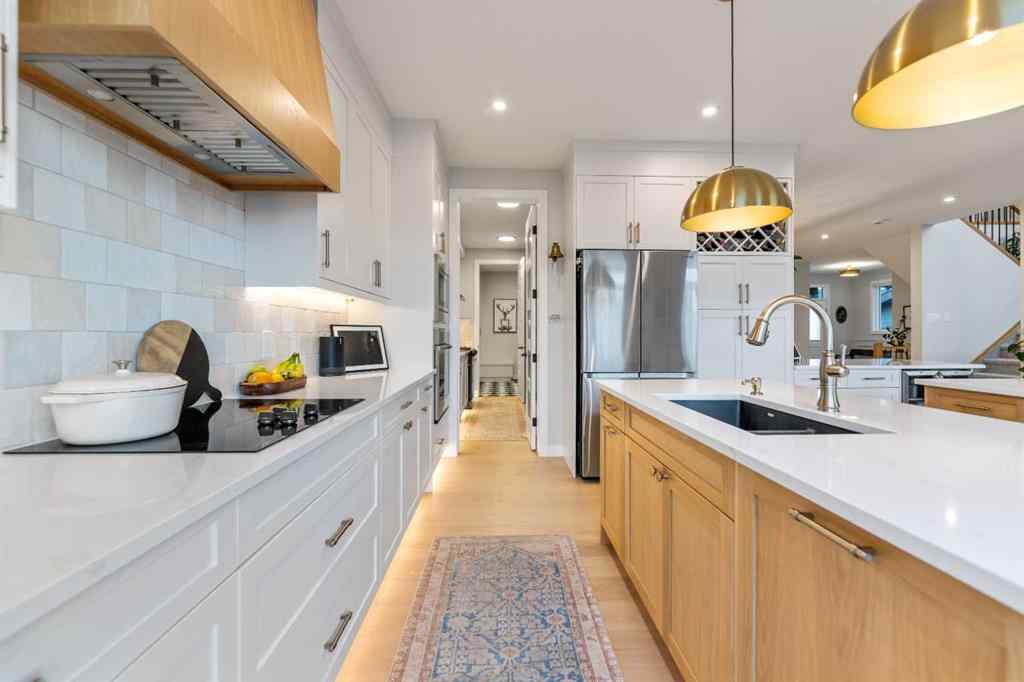 MLS® A2257937 - 224 South Shore View  in South Shores Chestermere, Residential