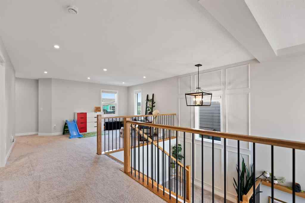 MLS® A2257937 - 224 South Shore View  in South Shores Chestermere, Residential