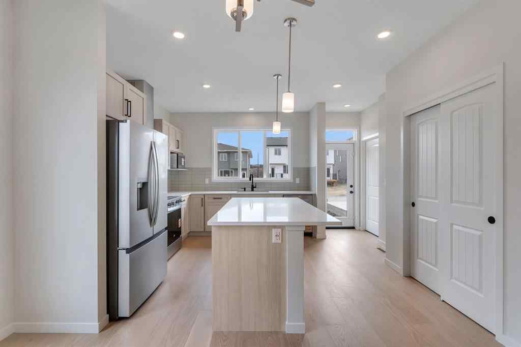 MLS® A2257940 - 148 Annette Villas NW in Glacier Ridge Calgary, Residential