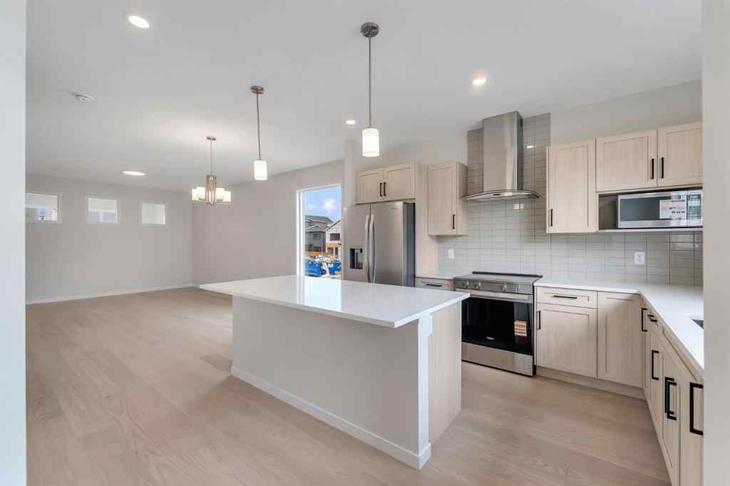 MLS® A2257940 - 148 Annette Villas NW in Glacier Ridge Calgary, Residential