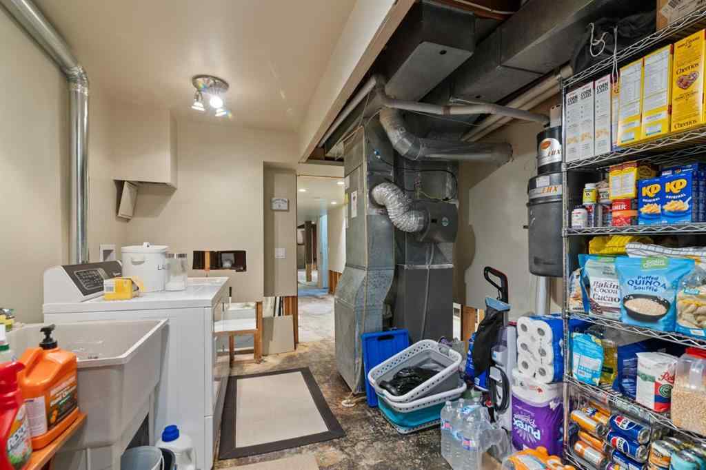 MLS® A2257941 - 6847 Lawrence Court SW in Lakeview Calgary, Residential