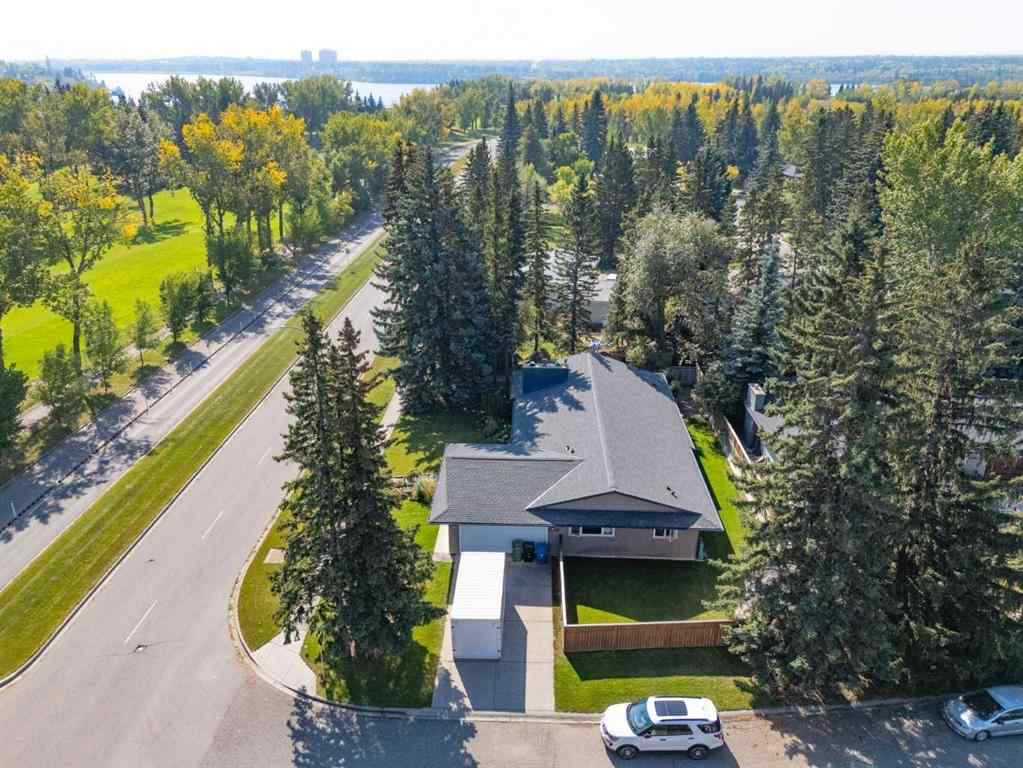 MLS® A2257941 - 6847 Lawrence Court SW in Lakeview Calgary, Residential