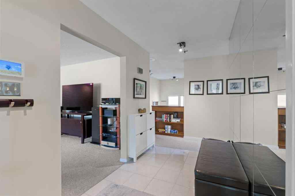 MLS® A2257941 - 6847 Lawrence Court SW in Lakeview Calgary, Residential