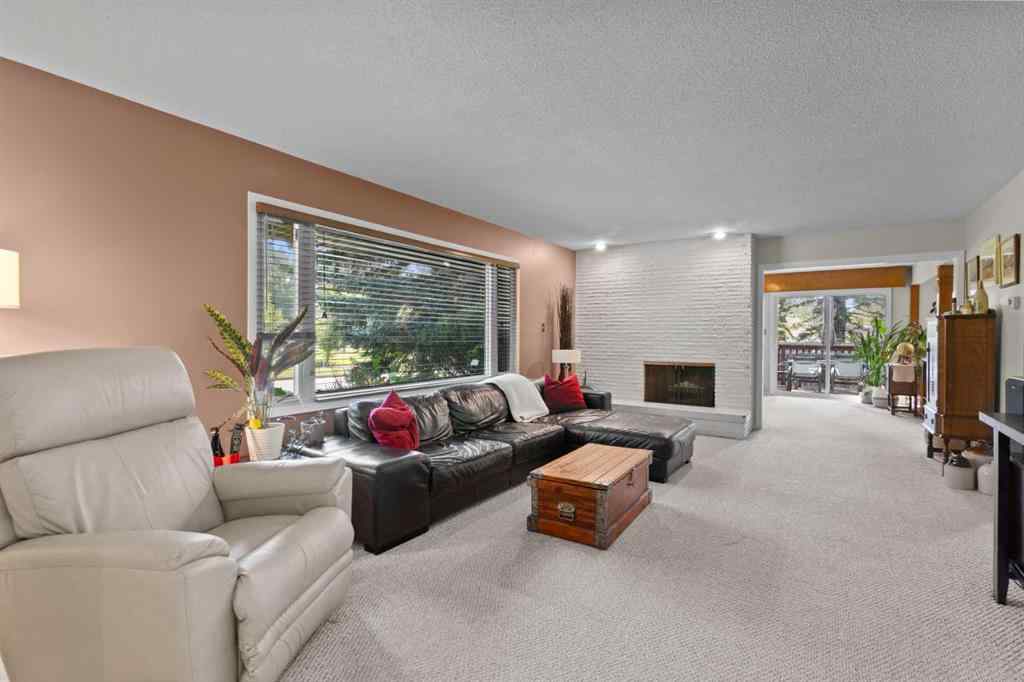 MLS® A2257941 - 6847 Lawrence Court SW in Lakeview Calgary, Residential