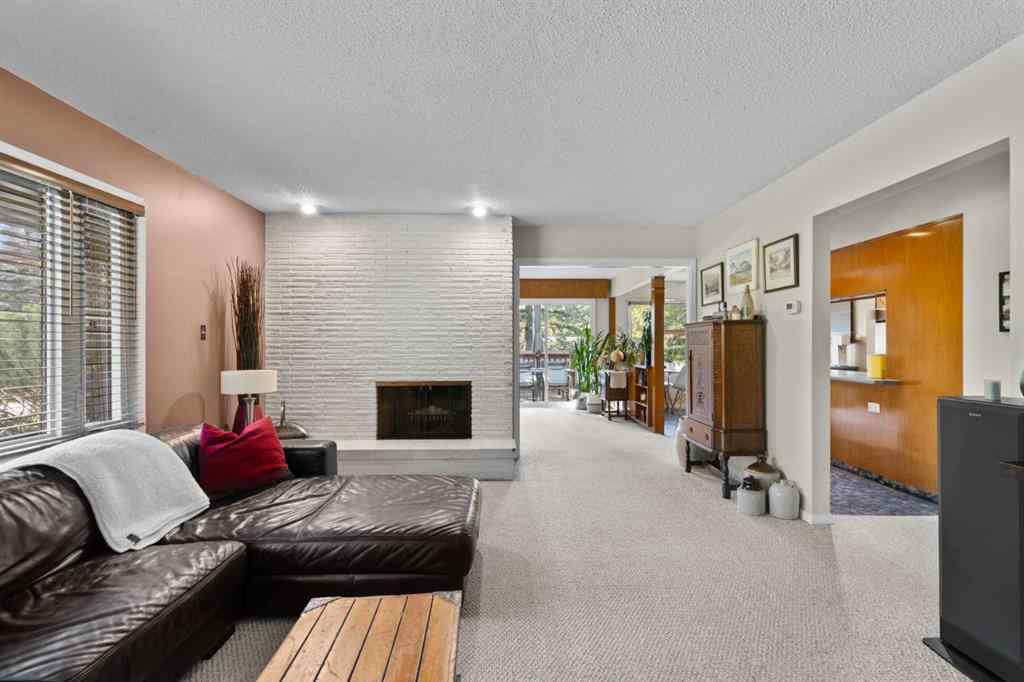 MLS® A2257941 - 6847 Lawrence Court SW in Lakeview Calgary, Residential