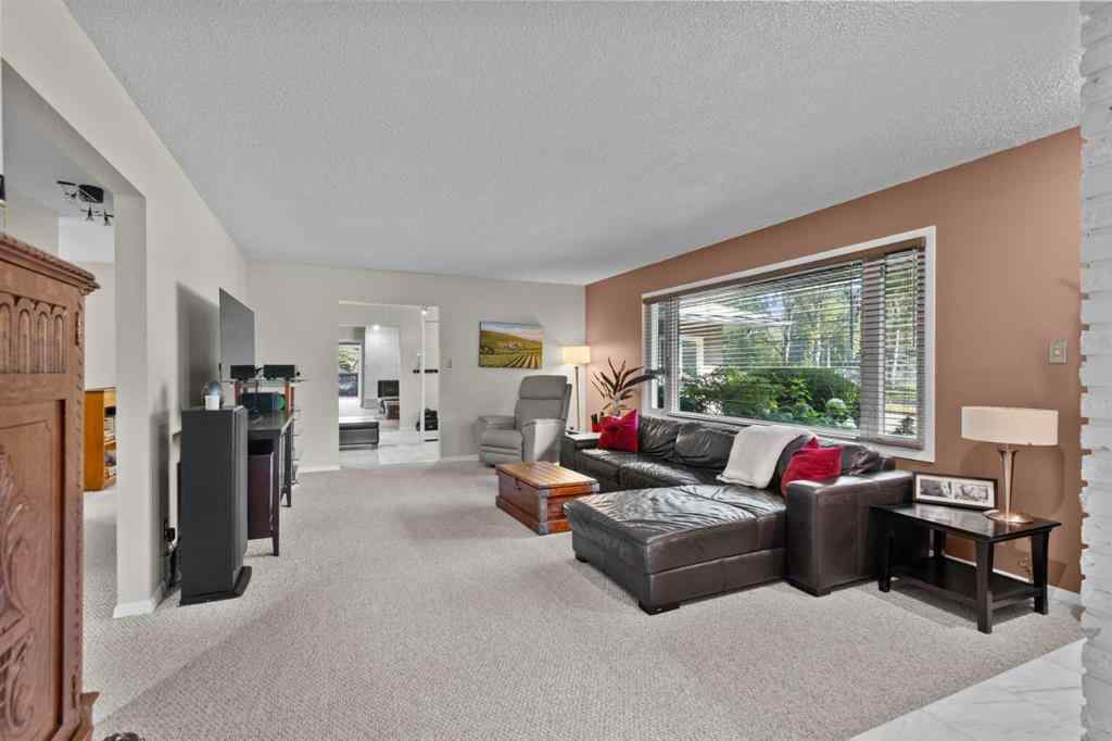 MLS® A2257941 - 6847 Lawrence Court SW in Lakeview Calgary, Residential