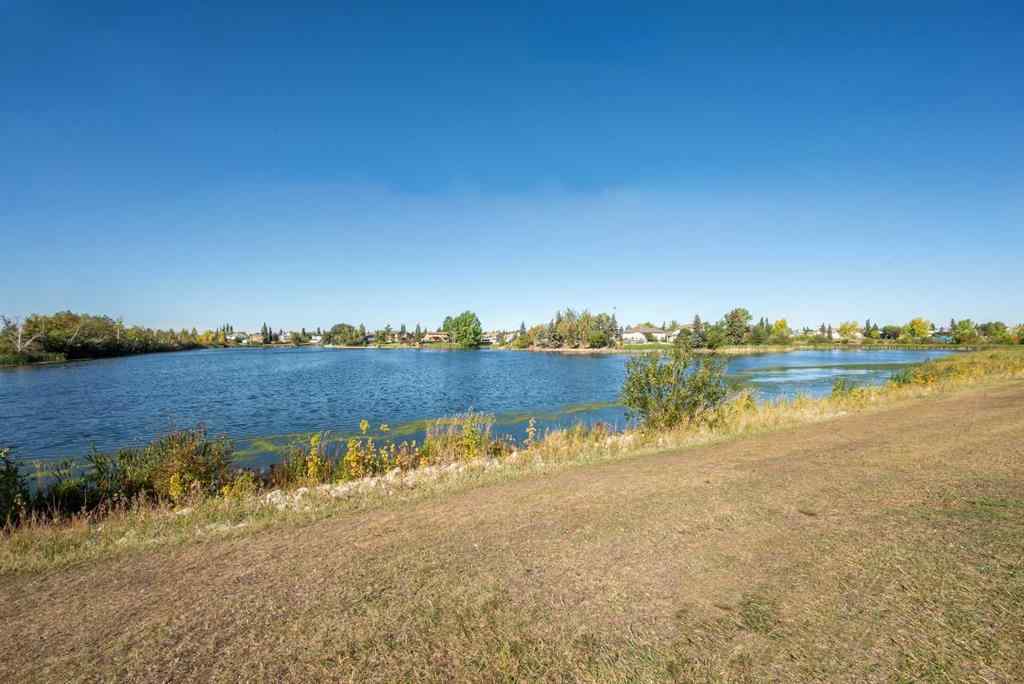 MLS® A2257942 - 10114 87 Street  in Crystal Landing Grande Prairie, Residential