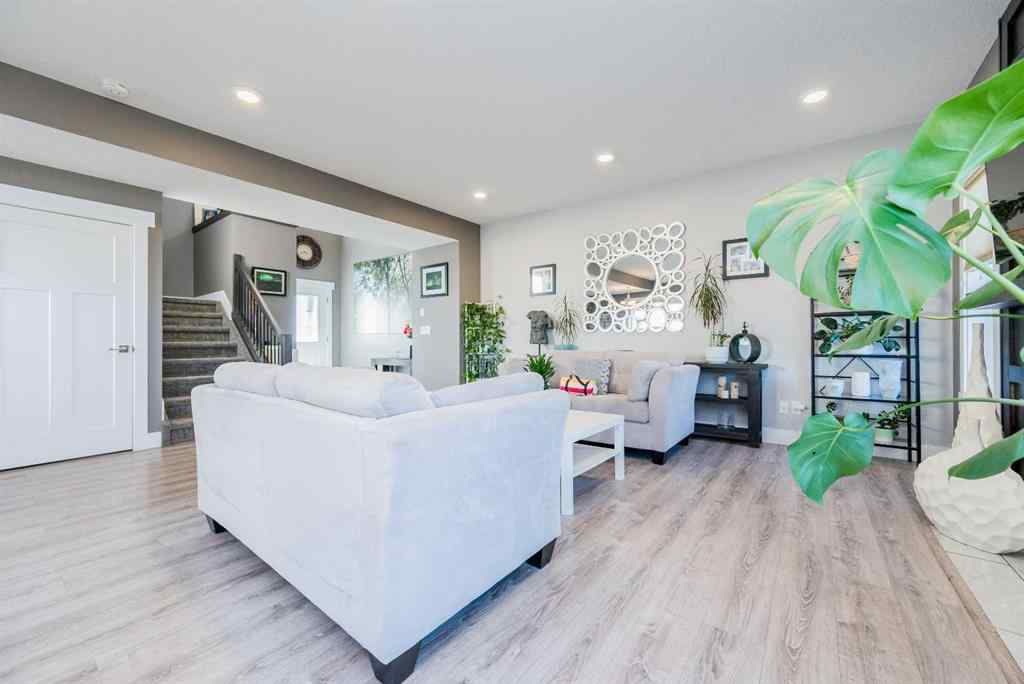 MLS® A2257942 - 10114 87 Street  in Crystal Landing Grande Prairie, Residential
