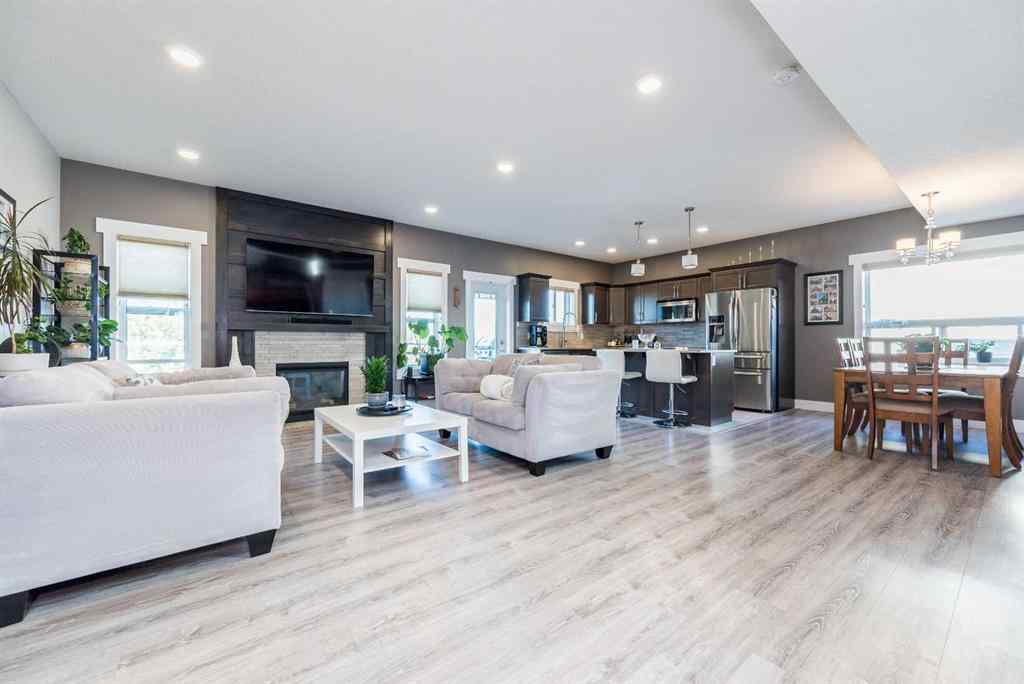 MLS® A2257942 - 10114 87 Street  in Crystal Landing Grande Prairie, Residential