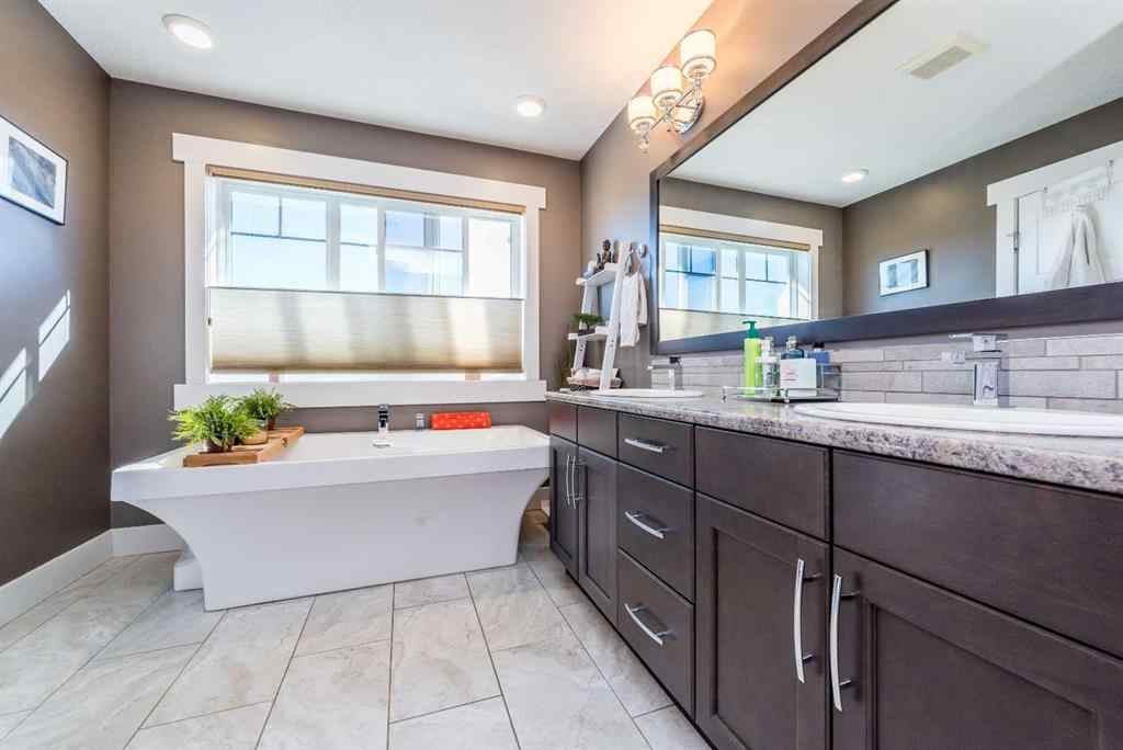MLS® A2257942 - 10114 87 Street  in Crystal Landing Grande Prairie, Residential