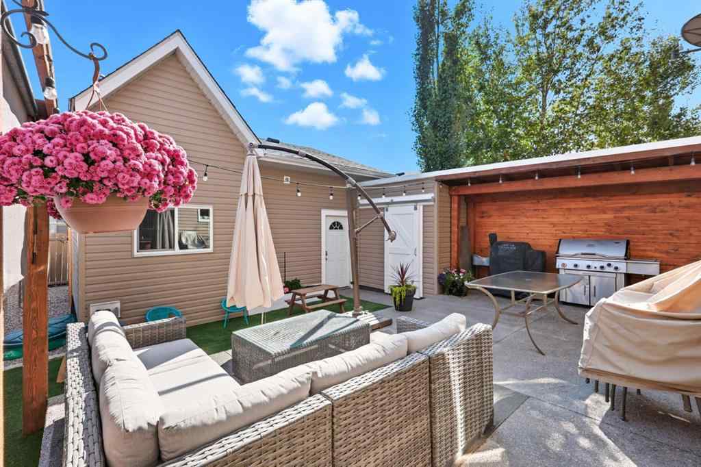 MLS® A2257946 - 127 Sage Hill Way NW in Sage Hill Calgary, Residential