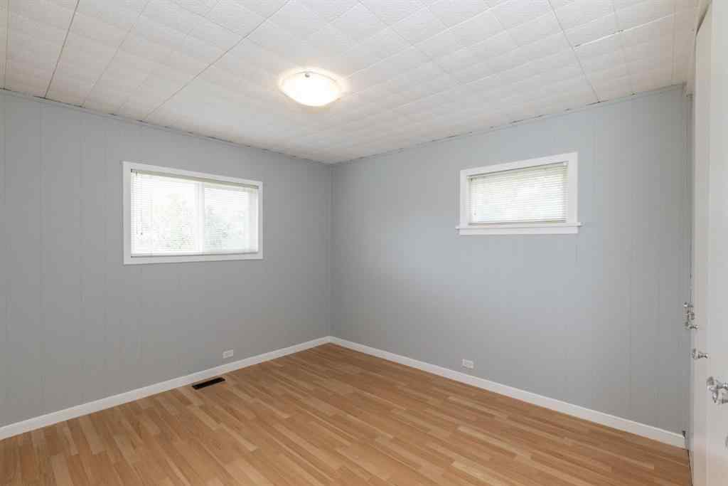 MLS® A2257947 - 4408 50 Avenue  in Central Innisfail Innisfail, Residential