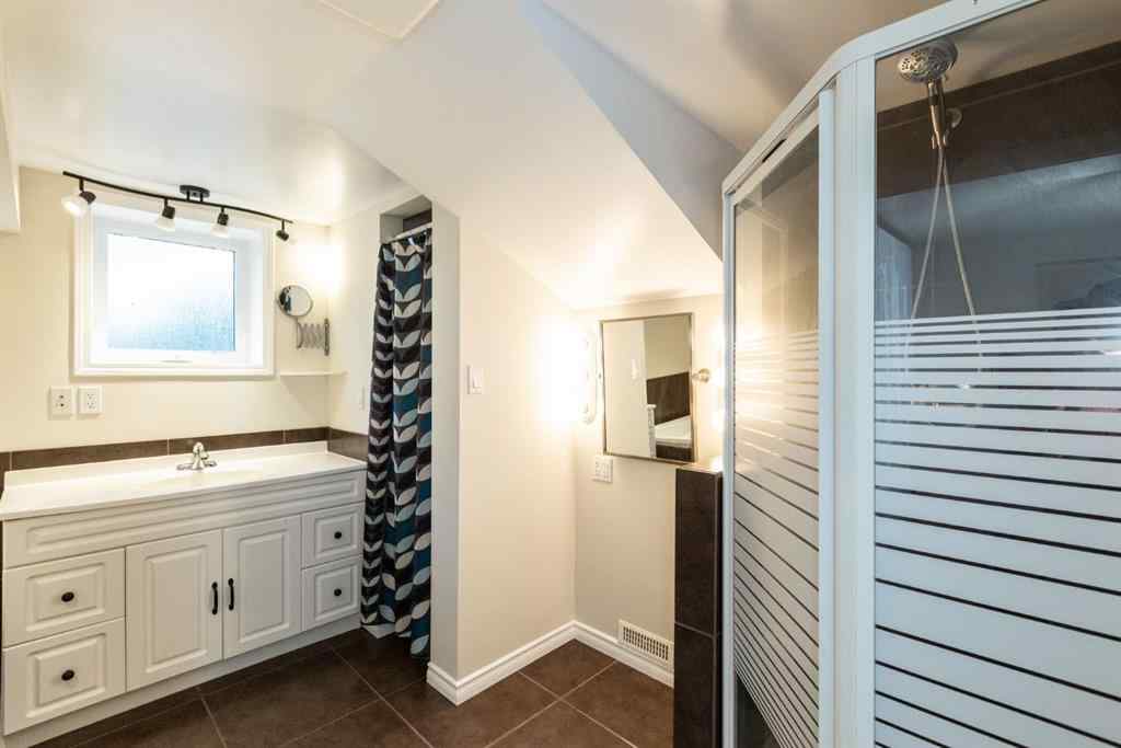 MLS® A2257947 - 4408 50 Avenue  in Central Innisfail Innisfail, Residential