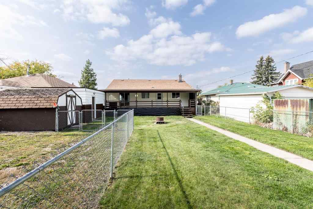 MLS® A2257947 - 4408 50 Avenue  in Central Innisfail Innisfail, Residential