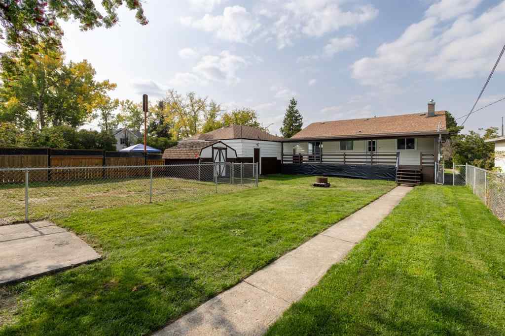 MLS® A2257947 - 4408 50 Avenue  in Central Innisfail Innisfail, Residential