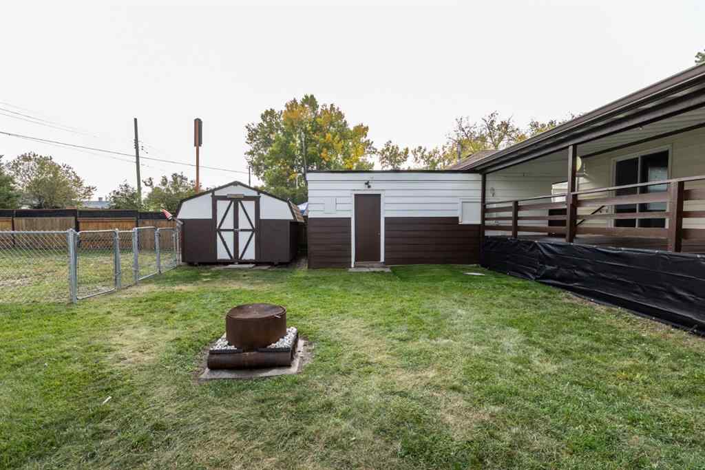MLS® A2257947 - 4408 50 Avenue  in Central Innisfail Innisfail, Residential