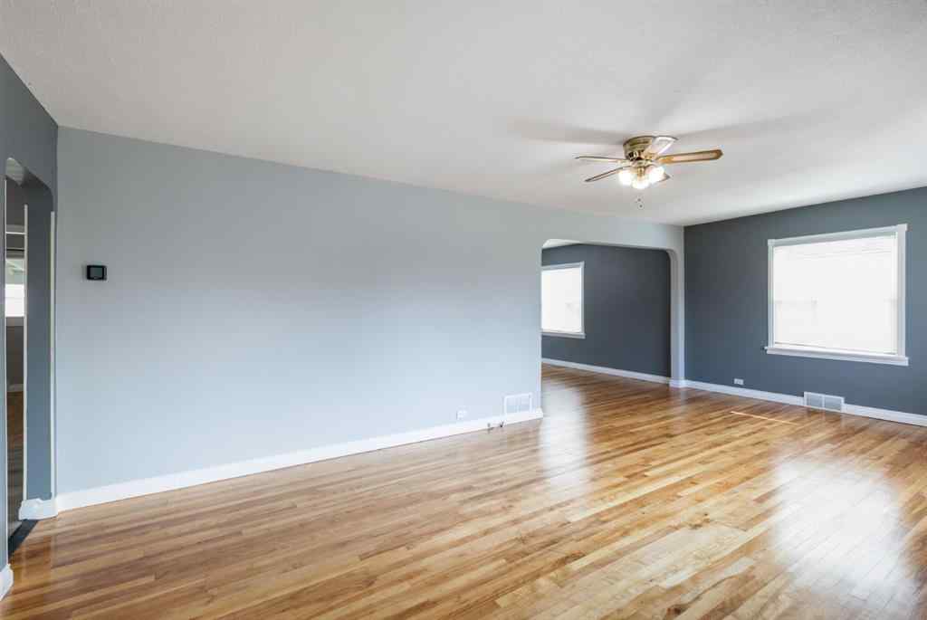 MLS® A2257947 - 4408 50 Avenue  in Central Innisfail Innisfail, Residential