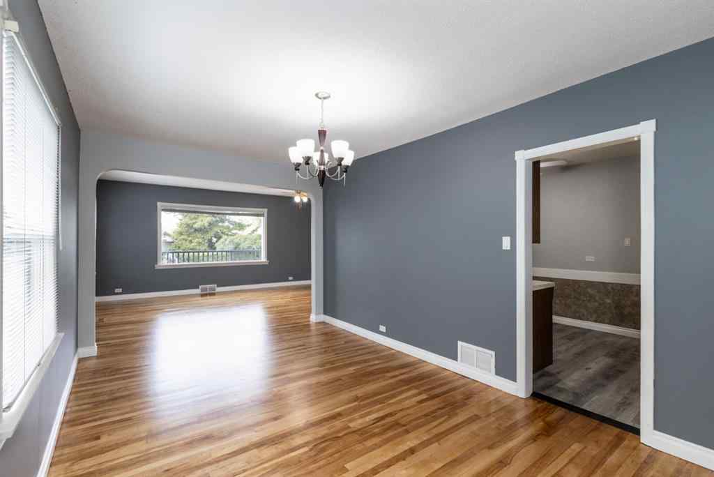 MLS® A2257947 - 4408 50 Avenue  in Central Innisfail Innisfail, Residential