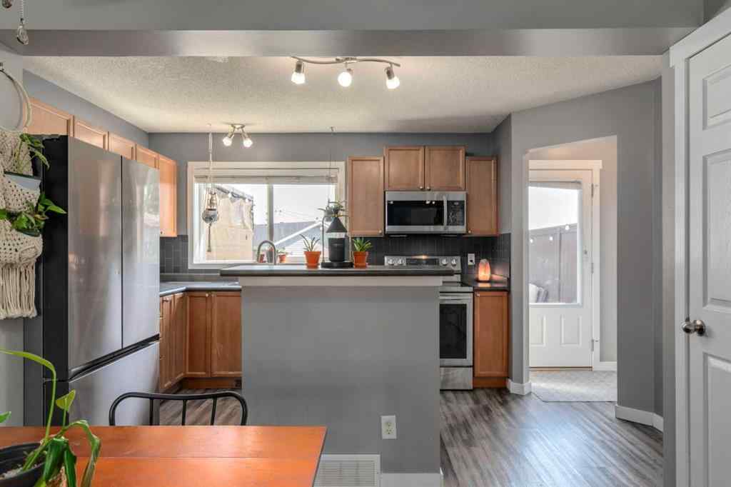 MLS® A2257948 - 370 Elgin View SE in McKenzie Towne Calgary, Residential
