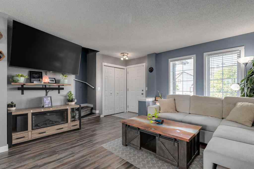 MLS® A2257948 - 370 Elgin View SE in McKenzie Towne Calgary, Residential