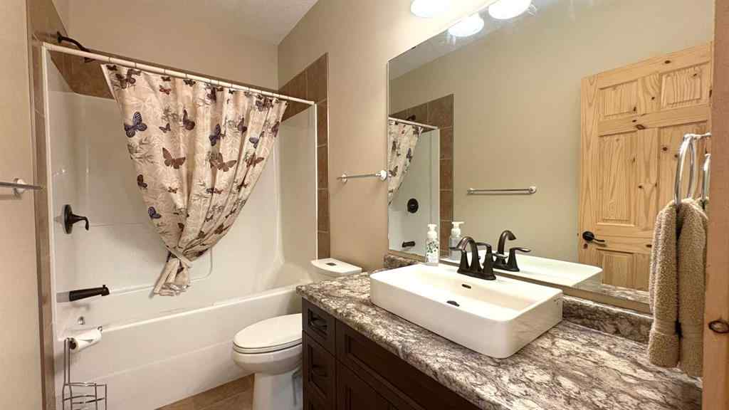 MLS® A2257949 - 445045 Rng Rd 45   in NONE Rural Wainwright No. 61, M.D. of, Residential