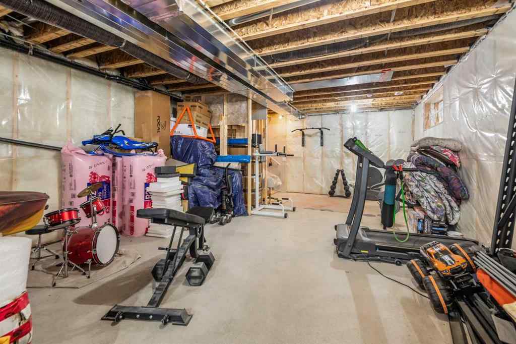 MLS® A2257950 - 117 Rochester Way NW in Haskayne Calgary, Residential