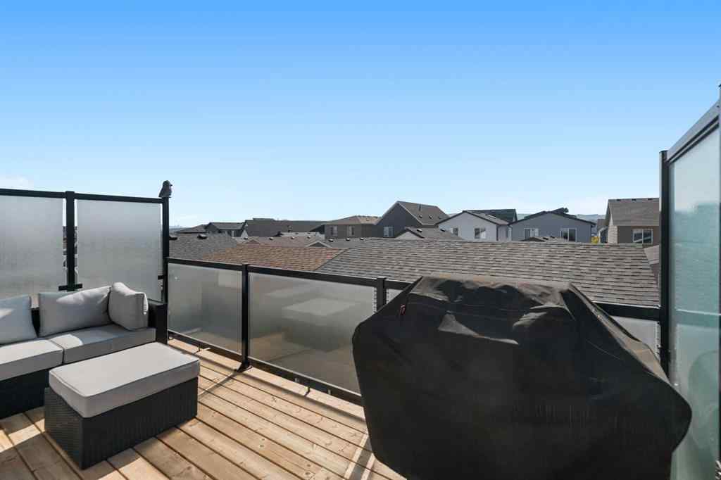 MLS® A2257950 - 117 Rochester Way NW in Haskayne Calgary, Residential