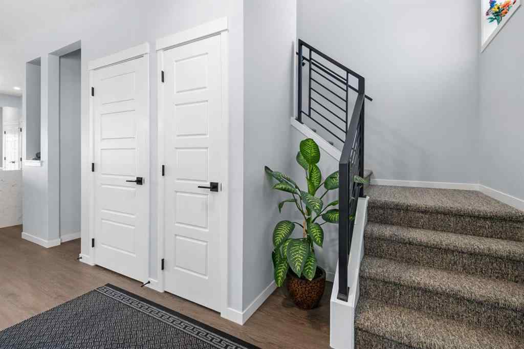 MLS® A2257950 - 117 Rochester Way NW in Haskayne Calgary, Residential