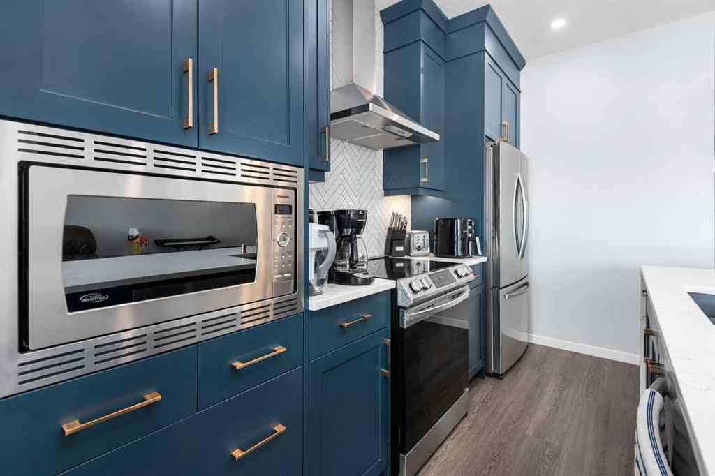 MLS® A2257950 - 117 Rochester Way NW in Haskayne Calgary, Residential