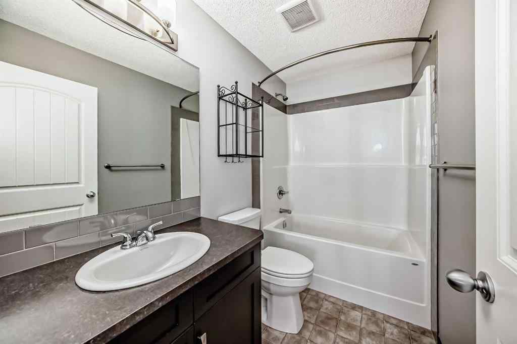 MLS® A2257954 - 23 Heritage Rise  in Heritage Hills Cochrane, Residential