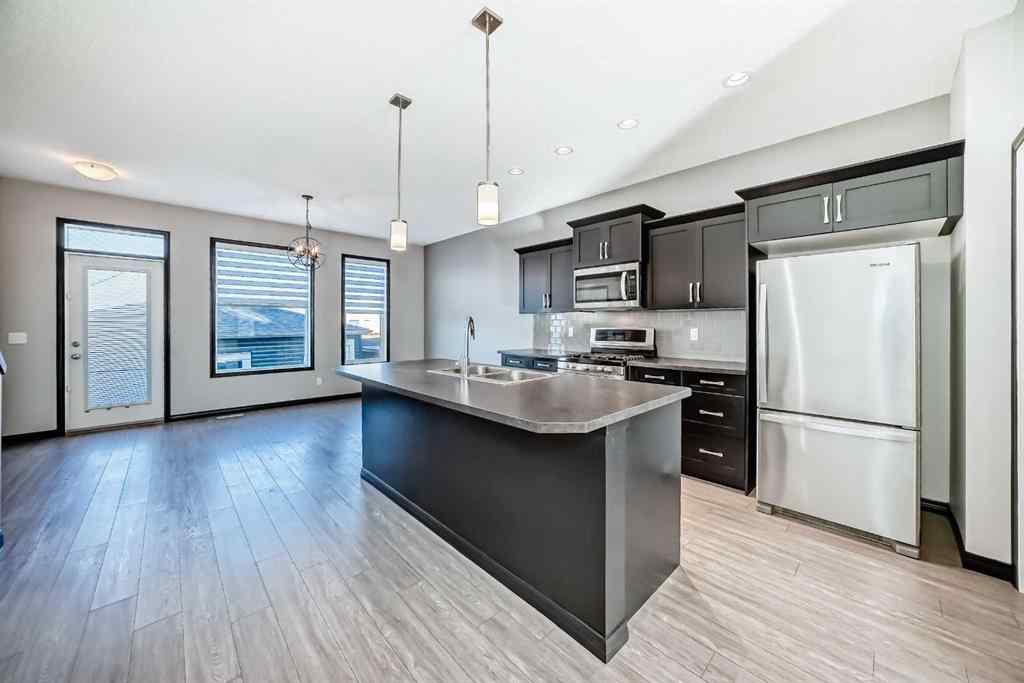 MLS® A2257954 - 23 Heritage Rise  in Heritage Hills Cochrane, Residential