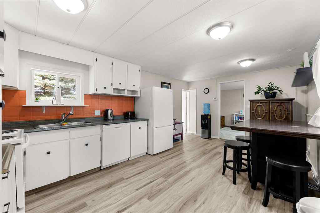 MLS® A2257956 - 32102 Range Road 42   in NONE Rural Mountain View County, Residential