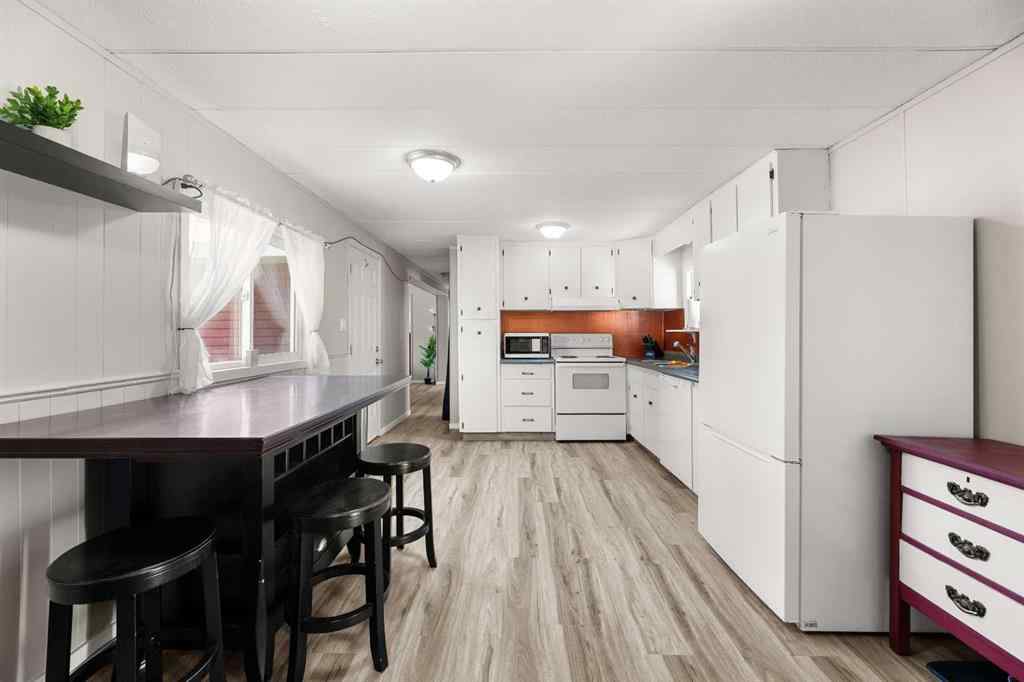 MLS® A2257956 - 32102 Range Road 42   in NONE Rural Mountain View County, Residential