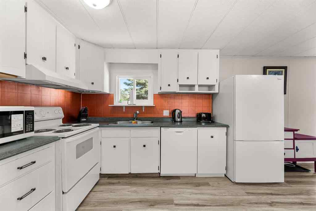 MLS® A2257956 - 32102 Range Road 42   in NONE Rural Mountain View County, Residential