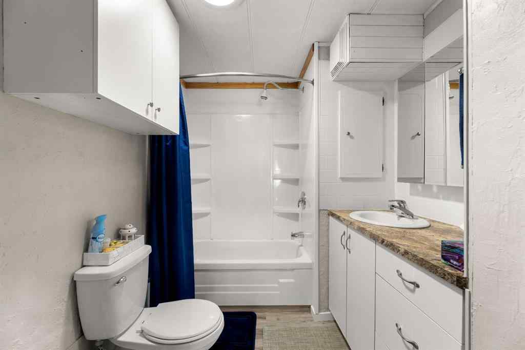 MLS® A2257956 - 32102 Range Road 42   in NONE Rural Mountain View County, Residential