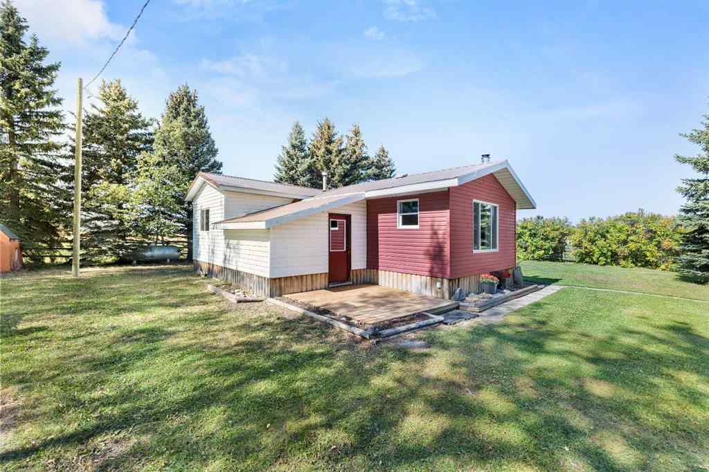 MLS® A2257956 - 32102 Range Road 42   in NONE Rural Mountain View County, Residential