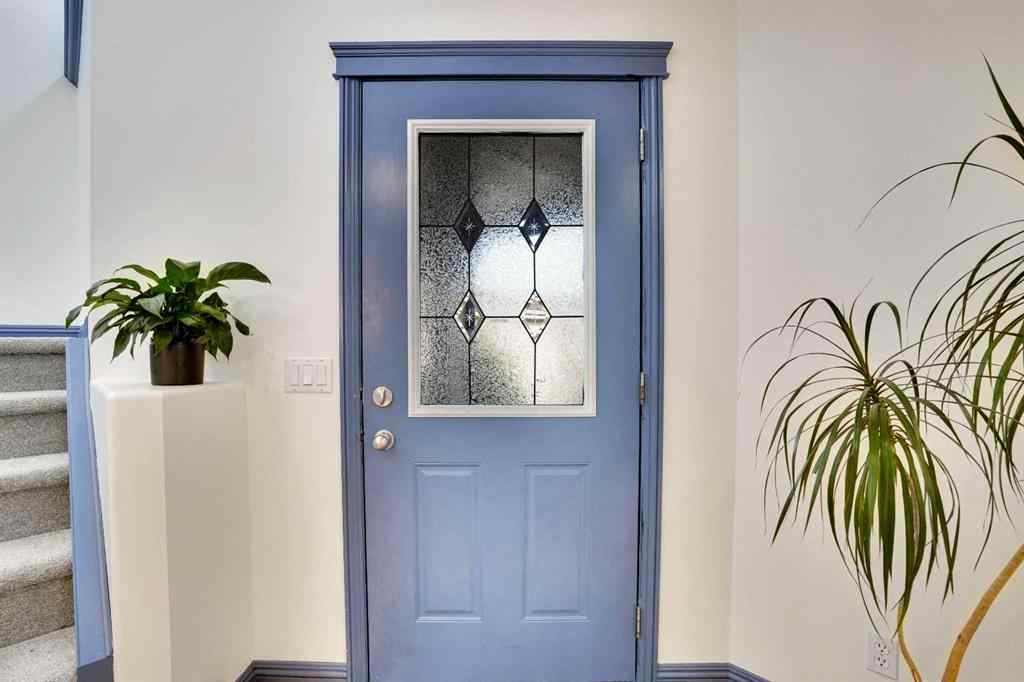 MLS® A2257961 - 204 Covehaven Gardens NE in Coventry Hills Calgary, Residential