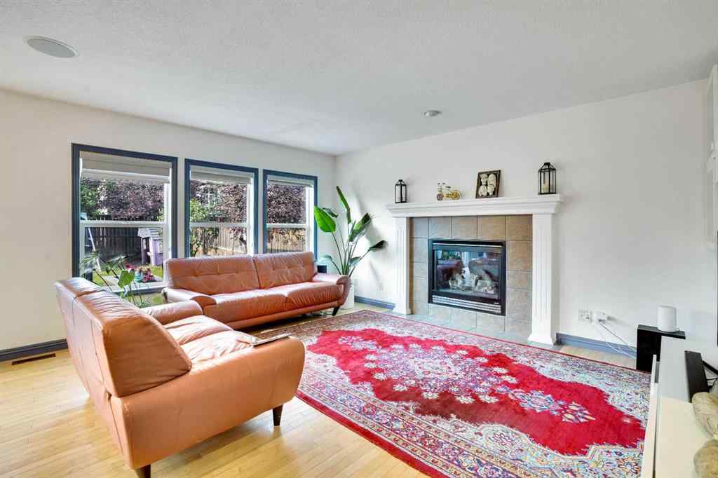 MLS® A2257961 - 204 Covehaven Gardens NE in Coventry Hills Calgary, Residential