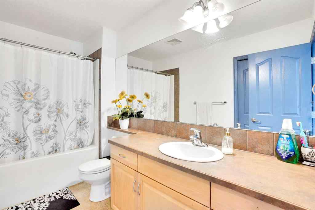 MLS® A2257961 - 204 Covehaven Gardens NE in Coventry Hills Calgary, Residential
