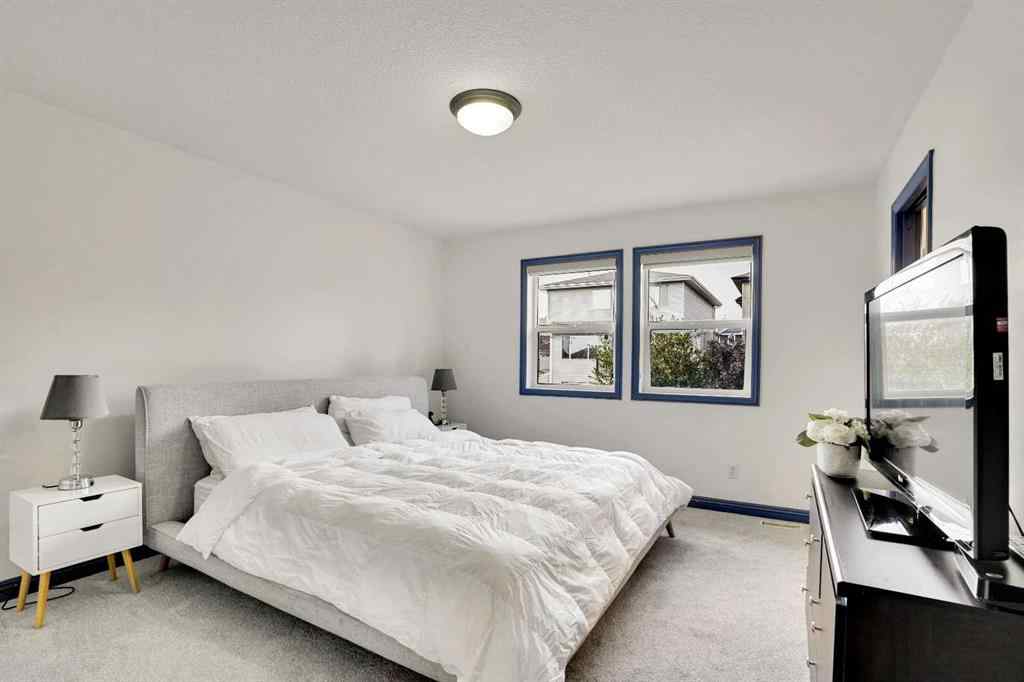 MLS® A2257961 - 204 Covehaven Gardens NE in Coventry Hills Calgary, Residential