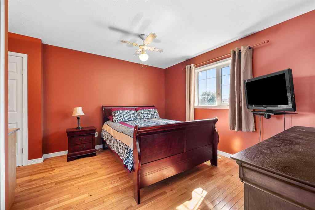 MLS® A2257964 - 5303 23 Street  in College Park Lloydminster, Residential