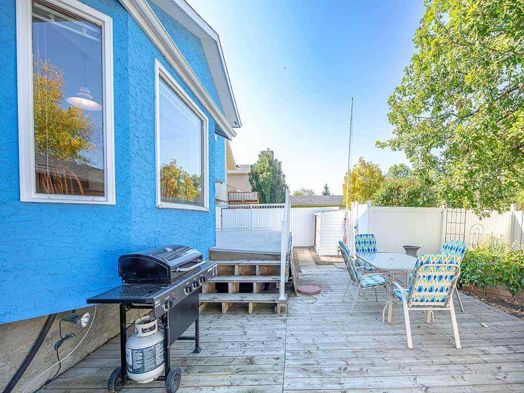 MLS® A2257970 - 116 Sundown Way SE in Sundance Calgary, Residential