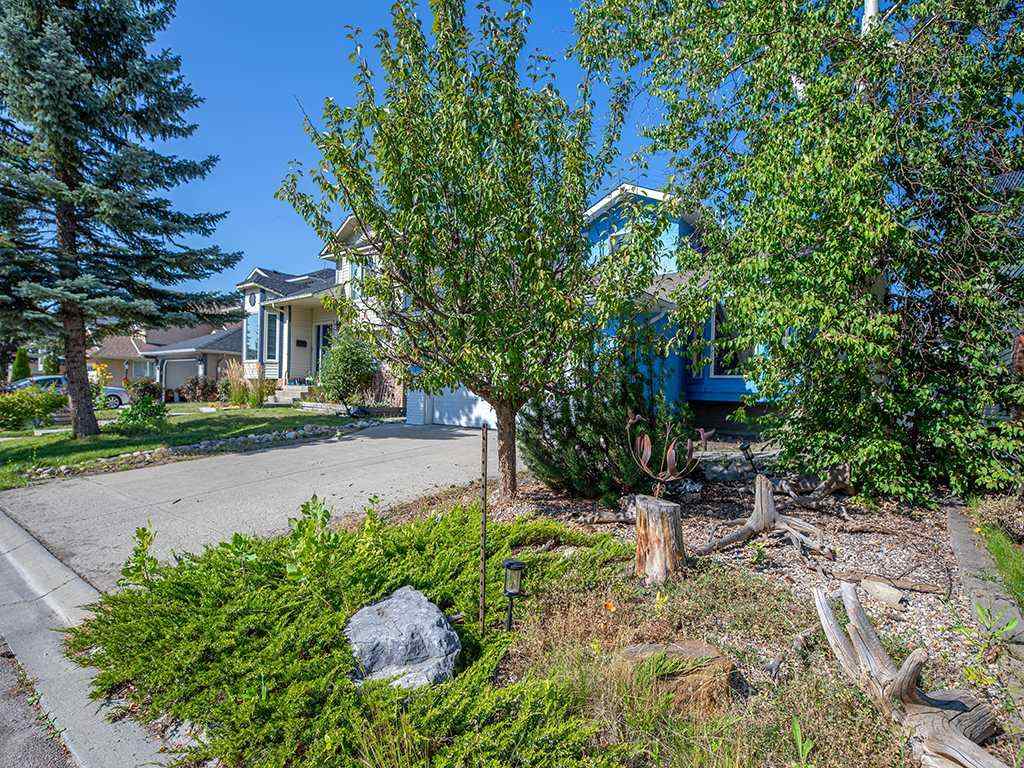MLS® A2257970 - 116 Sundown Way SE in Sundance Calgary, Residential
